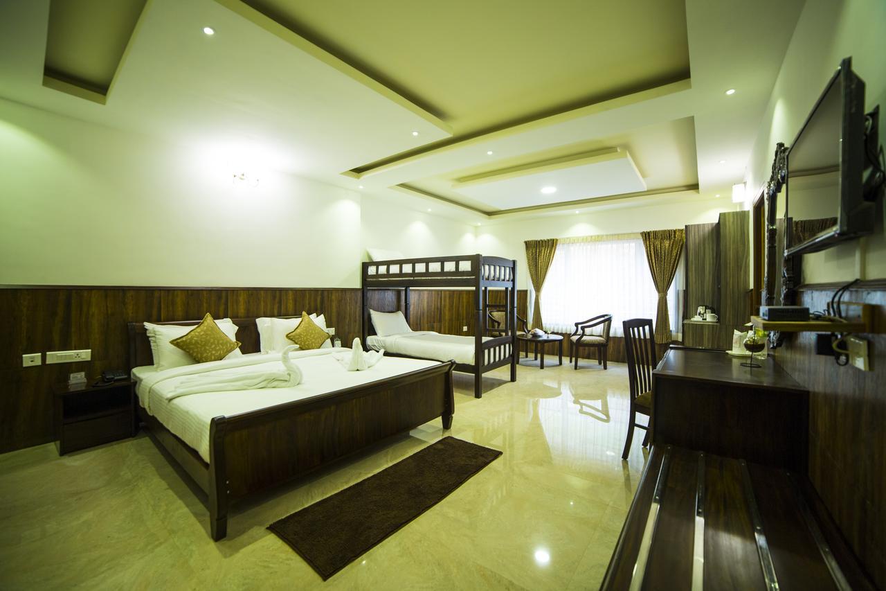 Lakshmi Holiday Resort Kotagiri Bagian luar foto