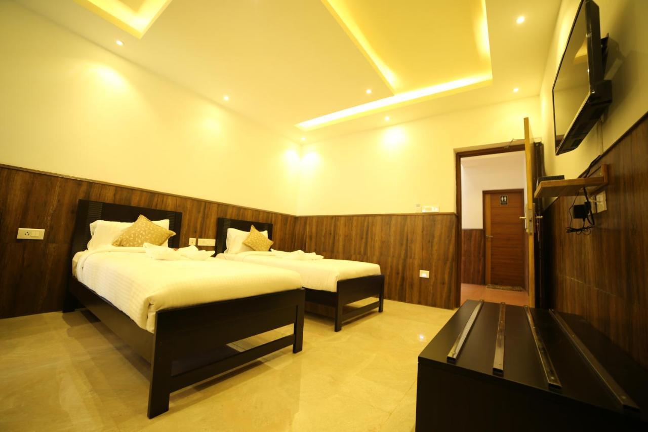 Lakshmi Holiday Resort Kotagiri Bagian luar foto