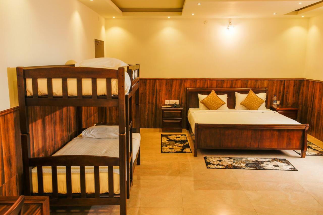 Lakshmi Holiday Resort Kotagiri Bagian luar foto